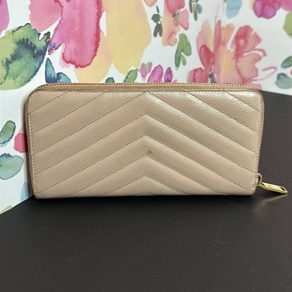 💯Authentic YSL Full Zipped Long Wallet🍀 - Picture 4 of 17